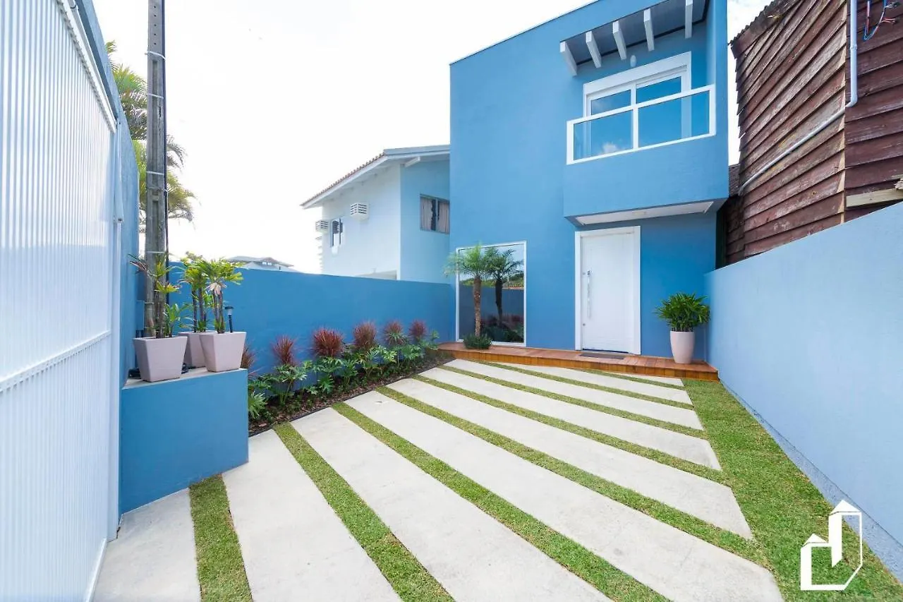 Holiday home Encantadora Casa Com 02 Suites A Beira-Mar Bombinhas Brazil